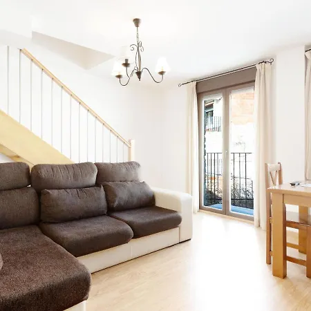 Ravishing House Boat In With Fireplace 3*